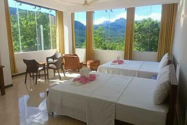 Hotel Crystal Riverston Deck