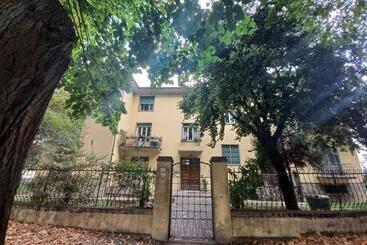 پانسیون Home Sweet Home 3   Affittacamere Lucca