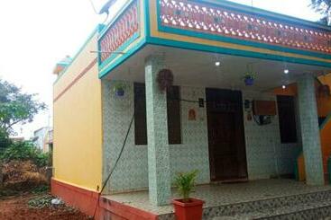 Majatalo Lake Zone Cottage