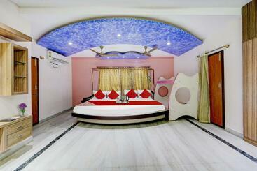 Hotel Oyo Flagship 70143 Queens Palace