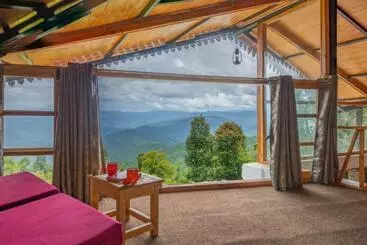 Resort The Cedar Castle