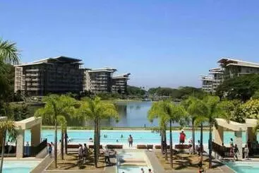 Apart Hotel Cozy 2bedroom Beach Condo With Lagoon View Balcony