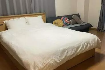 アパートホテル Honeys Guest House