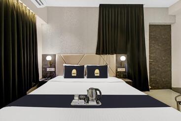 Fabhotel Lake View Topsia