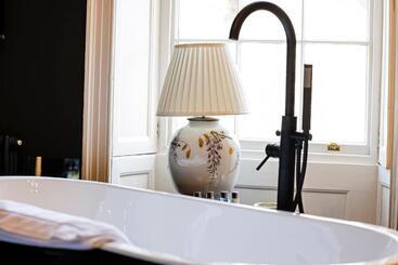 Gileston Manor Luxury B&b