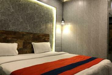 בית מלון כפרי Aariv Inn Baga Beach