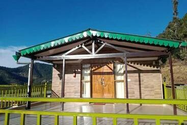 Отель Hills Life Lover Stay Homestay, Mukteshwar