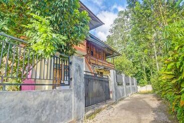Отель Spot On 91799 Sosonopan Homestay