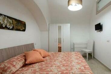 膳宿费 Affittacamere Vicolo 9