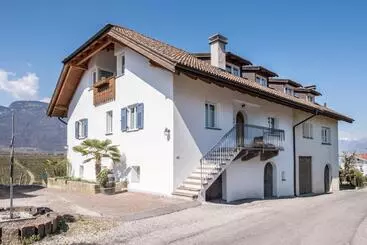 Valtlhof   Apt 2