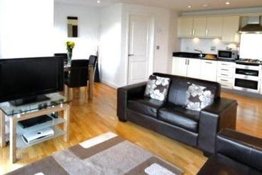شقق خاصة سياحية City Apartments Milton Keynes - Theatre District