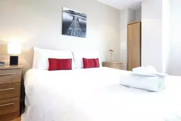 Жильё для туристов City Apartments Milton Keynes - Theatre District