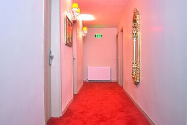 ホテル Divani Ali