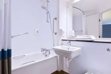 فندق Travelodge Manchester Piccadilly