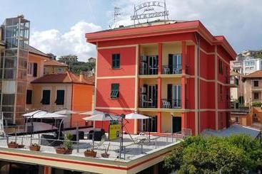 בית מלון כפרי Villa Costa