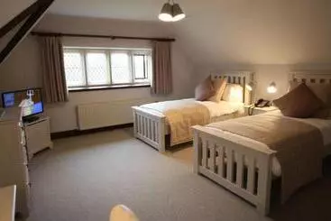 فندق Weston Hall