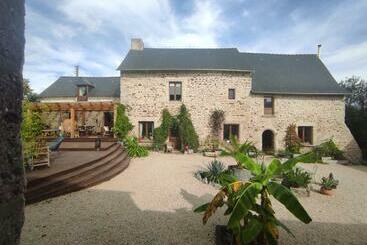 مبيت وإفطار La Ville Es Riez Chambre D Hôtes