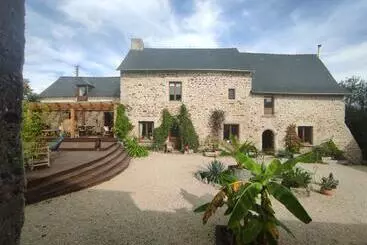 Aamiaismajoitus (B&B) La Ville Es Riez Chambre D Hôtes