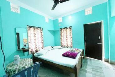Hotell Radha Krishna Holiday Home