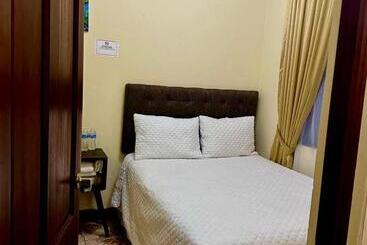 Отель Real Marquez