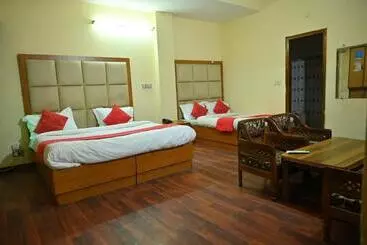 Hotel Abhi International