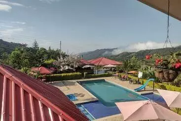 ホテル & Restaurante Campestre La Siria