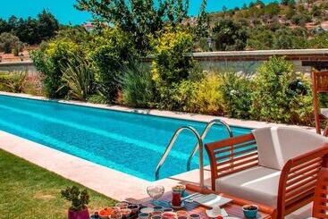 Hotel Alacatı Onoda