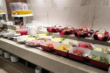 Master Gold Hotel Express