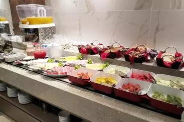 Master Gold Hotel Express