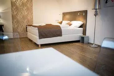 Hotel U Tří Hrušek Suites & Apartments