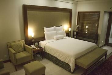 Zaver Pearl Continental Hotel Gwadar