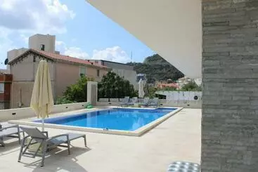 هتل Elia Residence