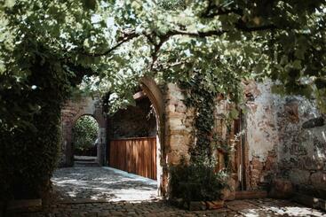 בית מלון כפרי Rhodter Adler