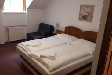 Zámecký Hotel Náchod