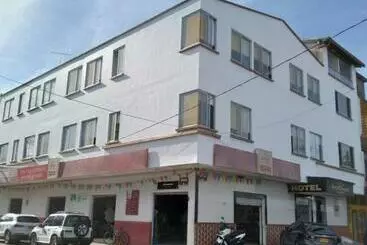 ホテル Dorado Puerto Berrio