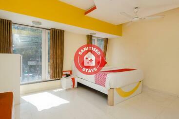 호텔 Grand Corp Inn, Near Nesco Goregaon Bombay Exhibition Center