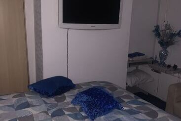 ペンション Red Rose Self Service