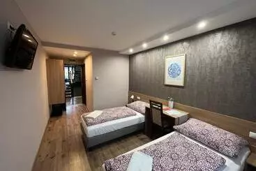 Aamiaismajoitus (B&B) Centrál Borház   étterem és Panzió