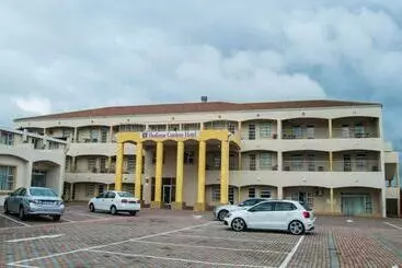 Hotelli Shalimar Gardens