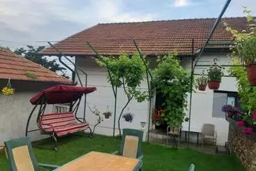 Pension  Vila Mir