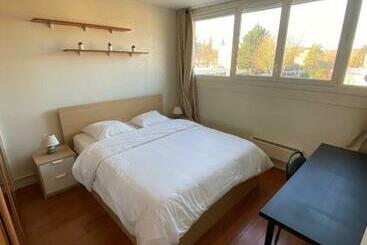 تختخواب و صبحانه Chambre Calme    Proche Paris Et Tgv