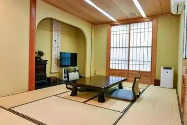 Hamazen Ryokan
