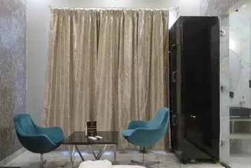 Raja Ji Hotel And Restaurant