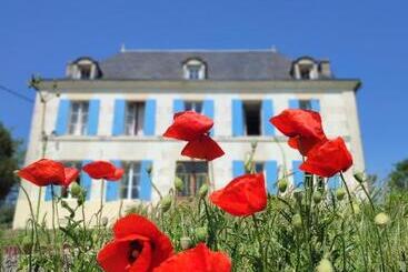 Aamiaismajoitus (B&B) Villa Mamba