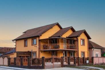 پانسیون Casa Alex Si Alexia