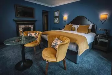 فندق ريفى Bridge House Hotel & Silver Howe View Cottage