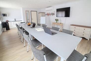 מוטל Palm City Motor Inn