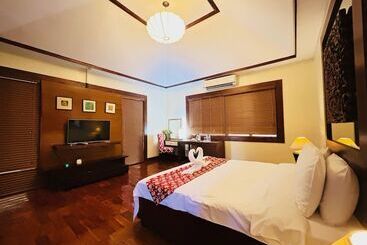 Sheridan Boutique Resort Iloilo