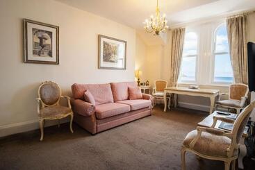 דירה The Town House