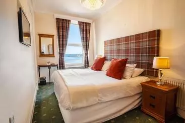 아파트 The Town House